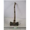 Image 1 : double headed axe