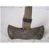 Image 2 : double headed axe