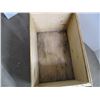 Image 5 : blue rubbon tea 29x18 - no lid wooden crate