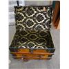 Image 6 : vintage trunk - wooden - 32x20x23