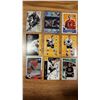 Image 1 : Bobby Hull Hockey Card Lot