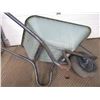 Image 4 : plastic wheel barrow