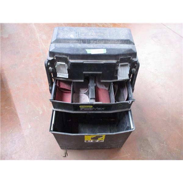stanley fatmax plastic tool box with sanding paper