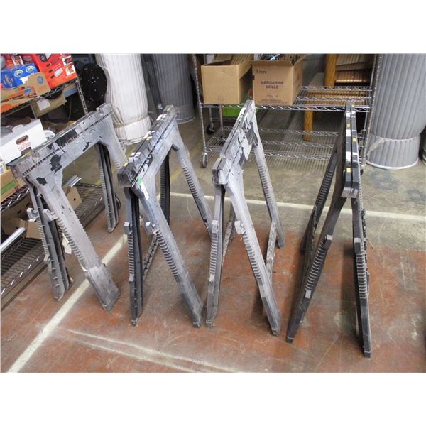 2X The Money - total 4 plastic sawhorses