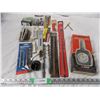 Image 1 : Assortment of drill bits + compression testing kit