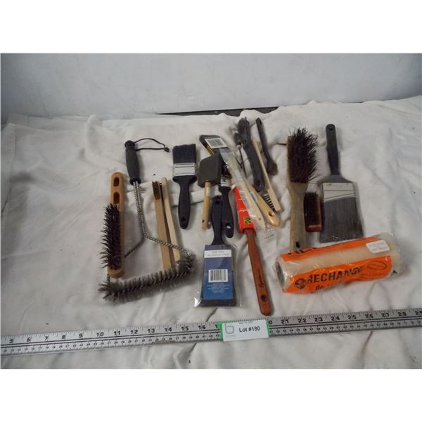 paint brushes and other assortment of brushes