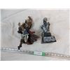 Image 1 : Assassins creed figure + Walking Dead bank