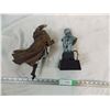 Image 2 : Assassins creed figure + Walking Dead bank