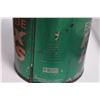 Image 4 : Premium and ESSO oil cans (FULL)