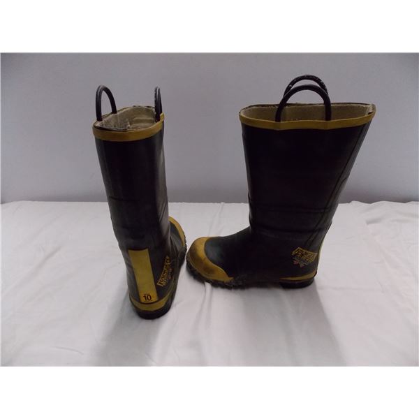 Steel Toed Rubber Boots - Firefighter CSA grade (size 10M)
