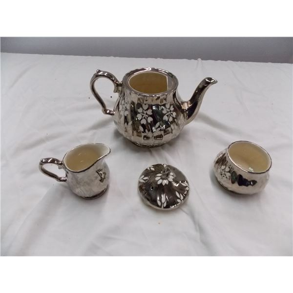 Sadler Teapot set