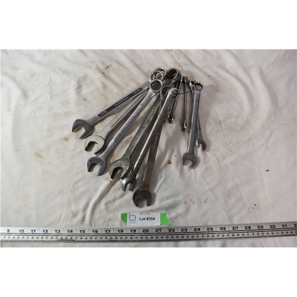 Standard imperial wrench set