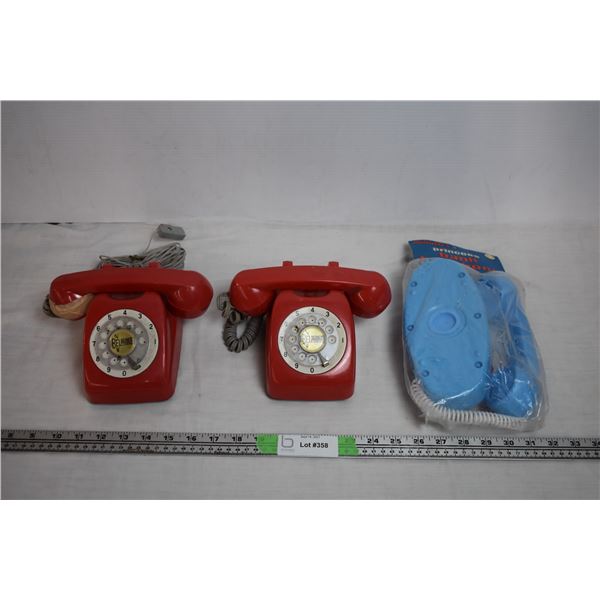 Plastic Dial phones