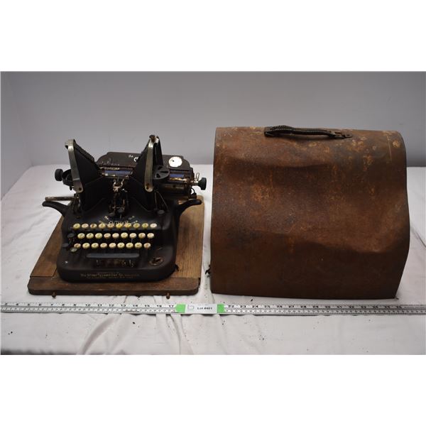 antique oliver typewriter (seized)