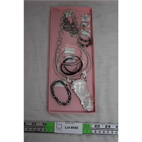 Jewellery lot - earring necklace bracelets