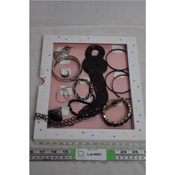 Jewellery lot - black stones various types