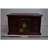 Image 1 : Vintage looking Radio /Turntable (needs repair – not working)