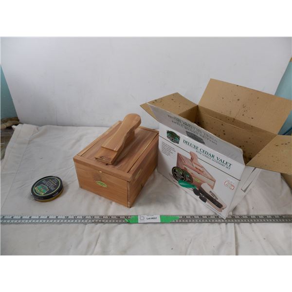 shoe polishing kit