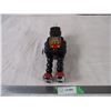 Image 4 : Tin windup robot made in Japan (working (8 1/2" tall)