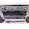 Image 2 : Hitachi am/FM cassette stereo