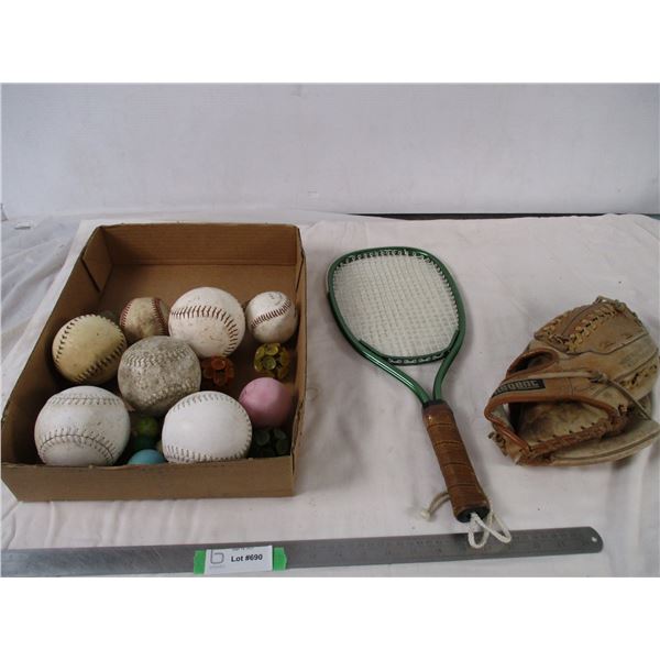 rachet, baseballs, ball glove
