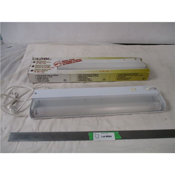 Globe multipurpose fluorescent fixture (new)
