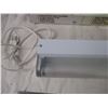 Image 2 : Globe multipurpose fluorescent fixture (new)