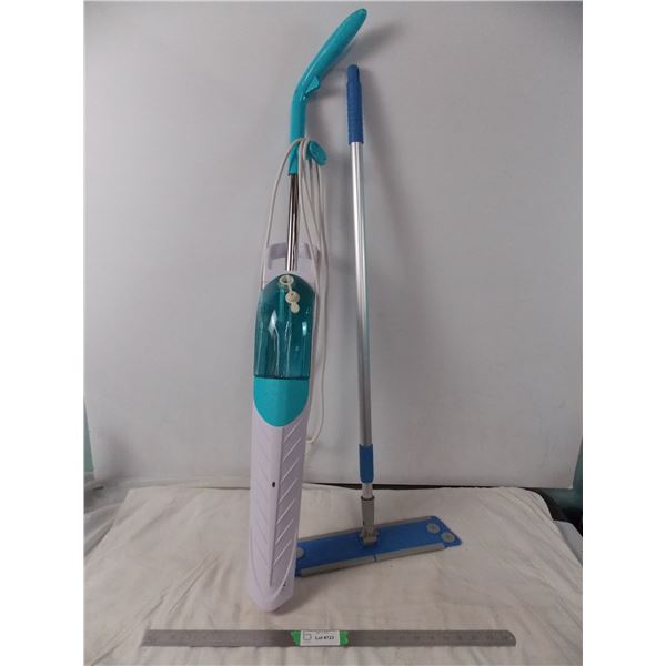 Swiffer floor mop + Steamer