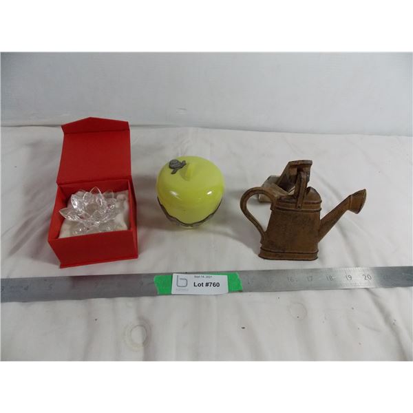 Door knocker + glass apple jar + glass flower