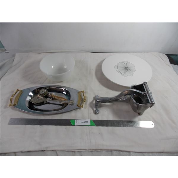 Silver Tray + ceramic bowl + cake holder + fruit juicer