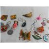 Image 3 : key chains and nick nacks