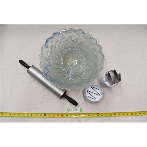 Kitchen items - large glass bowl, rolling pin, slap chop
