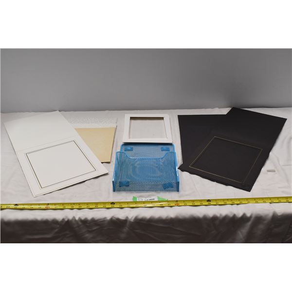 Paper picture frames/paper holder