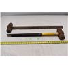 Image 1 : pair of sledgehammers, one broken handle