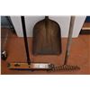 Image 2 : Snow Shovel with Broom + rake