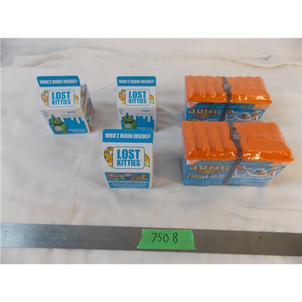 Lost Kittles + Junkbots mystery packages mini figures - sealed