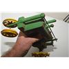 Image 3 : LARGE CAST JOHN DEERE TRACTOR TOY / DECORATION