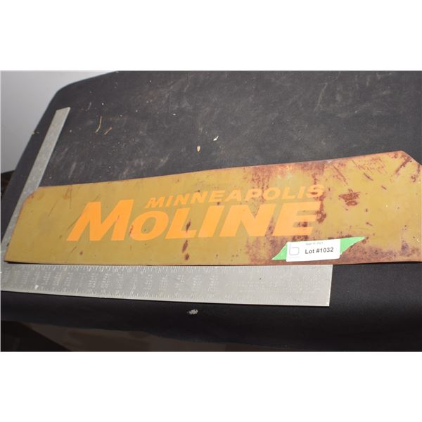 ANTIQUE MINNEAPOLIS MOLINE TRACTOR SIGN