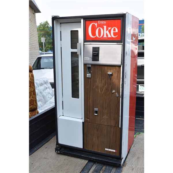 Coca - Cola Stand Up Bottle Fridge dispenser (works, with key) - very heavy