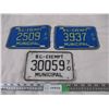 Image 1 : 1969, 1970 BC Exempt Municipal plates (3)