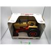 Image 1 : Ertl 1/16 Scale Case 1070 Agri King Tractor (NIB)