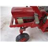 Image 3 : international 1586 Tractor with loader (ertl - total length 13")
