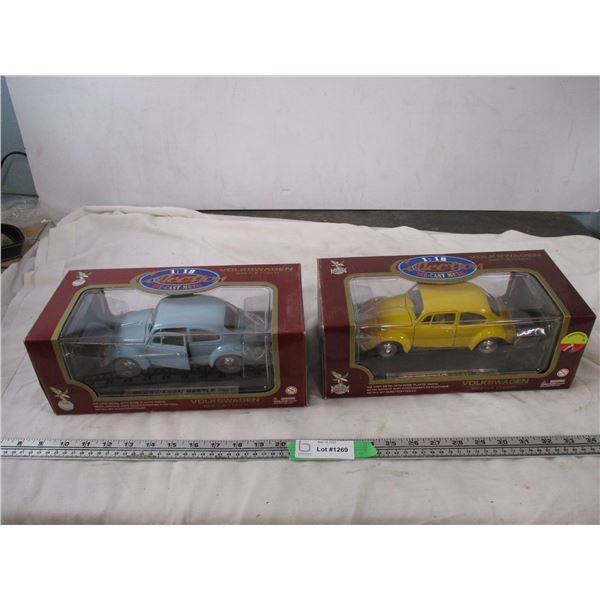 2X The Money - Road legends 1/18 VW Beetle 1967 cars (NIB)