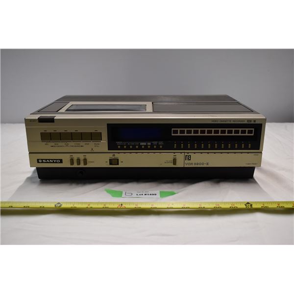Vintage Sanyo VHS top loader video cassette recorder