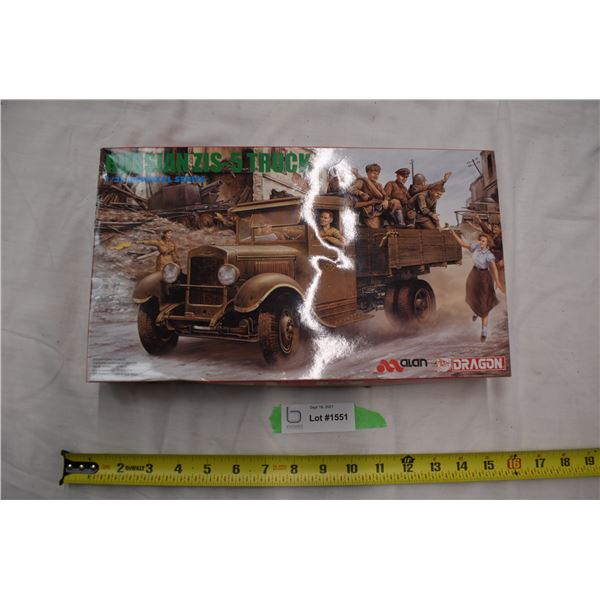 Dragon model kit - Russian ZIS 5 Truck