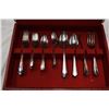 Image 2 : Rogers Oneida silverware set in box