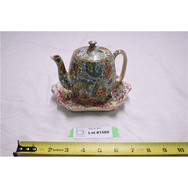 Chintz patterned china - Royal Winton + James Kent - good condition