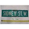 Image 2 : Sidney Street sign