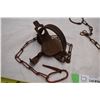 Image 2 : 2 vintage animal traps