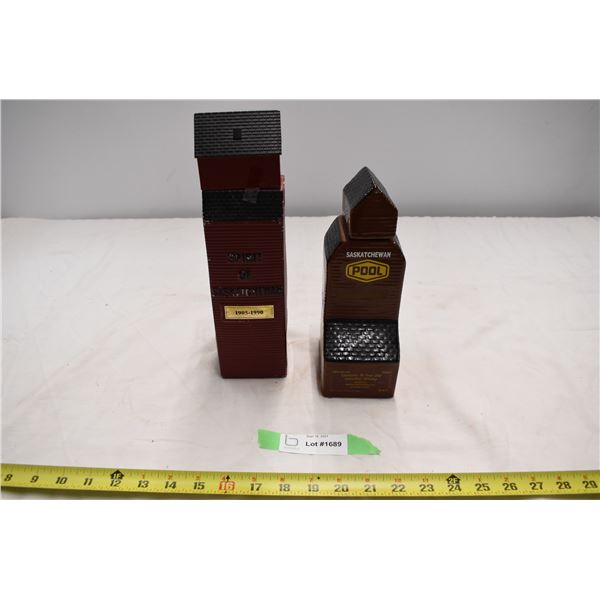 Sask Wheat Pool liquor decanters